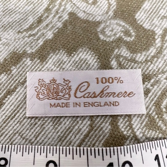 Cashmere Paisley Scarf Shawl with Fringe Beige White England Made Reversible - Picture 10 of 12